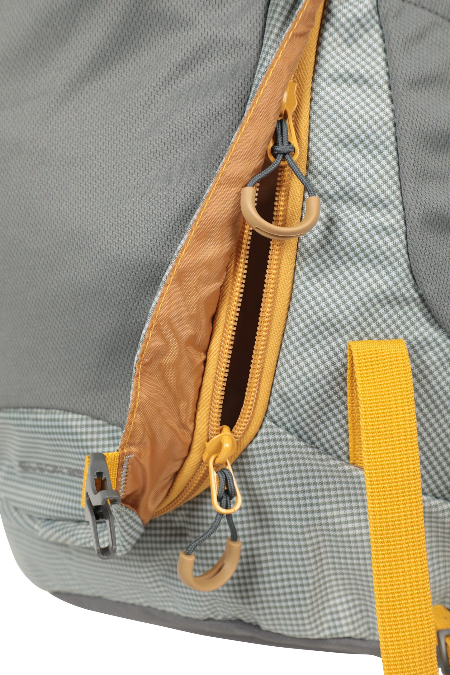 Mountain Warehouse Elgon 35L Rucksack