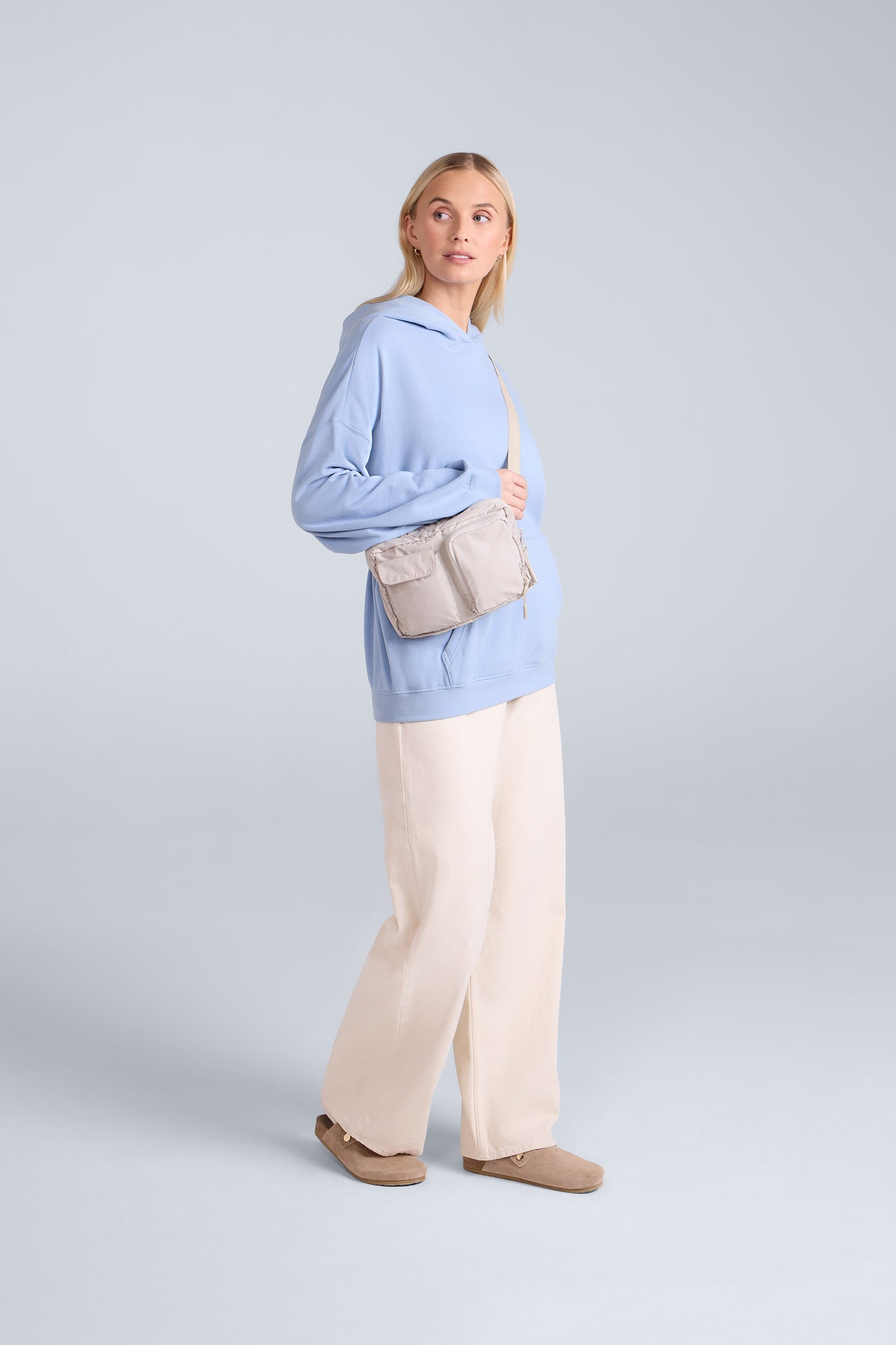  057812 ANIMAL MULTI POCKET CROSS BODY BAG