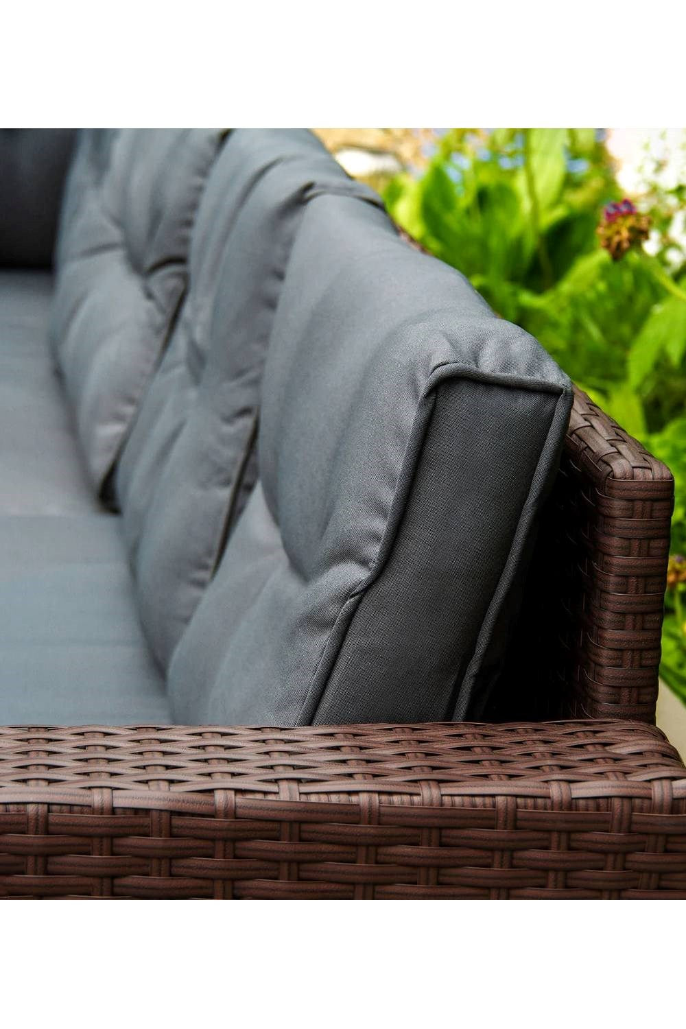  M02B65 Rattan Corner Set & Cushion Storage Box