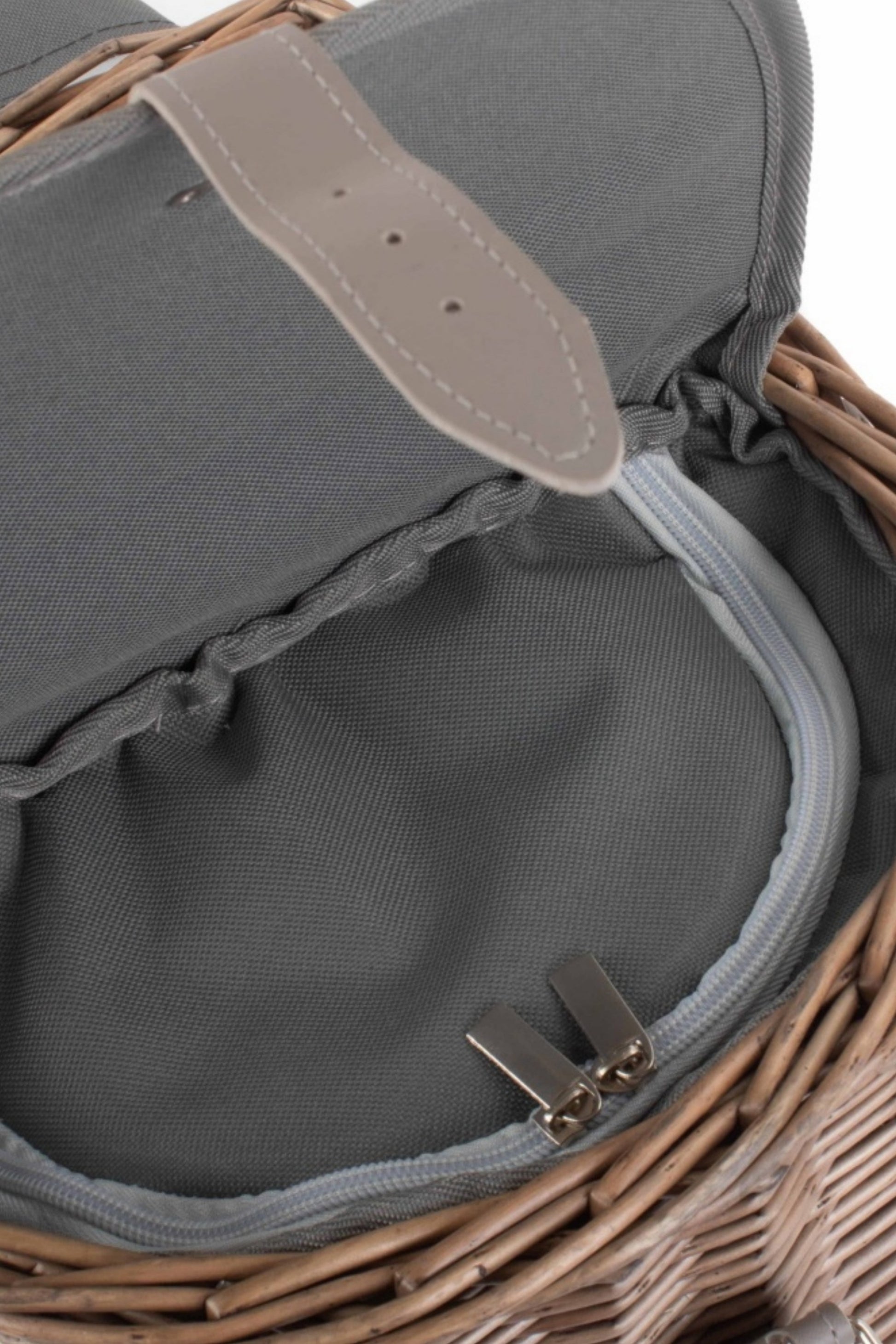  M109F4 Wicker 2 Bottle Beach Picnic Basket