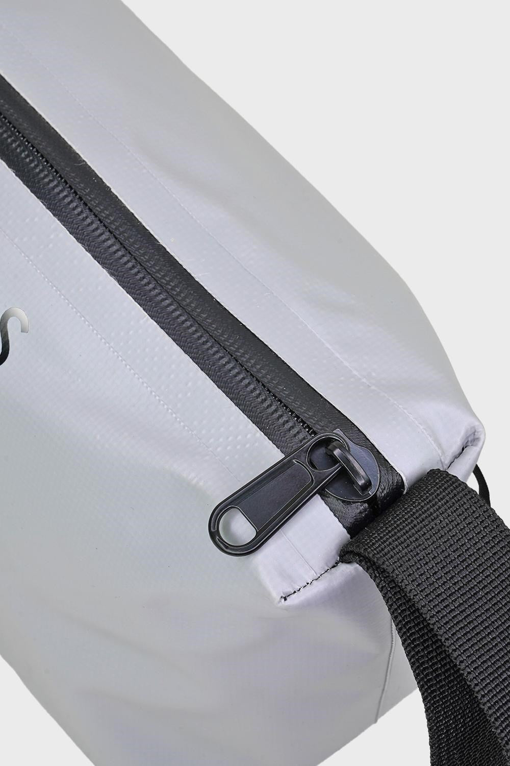  M1F272 Water Resistant Dry Bag Washbag