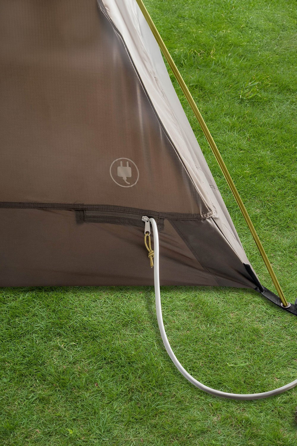  M2E7C0 2 Person Trekking Dome Tent 100% Recycld Polyester