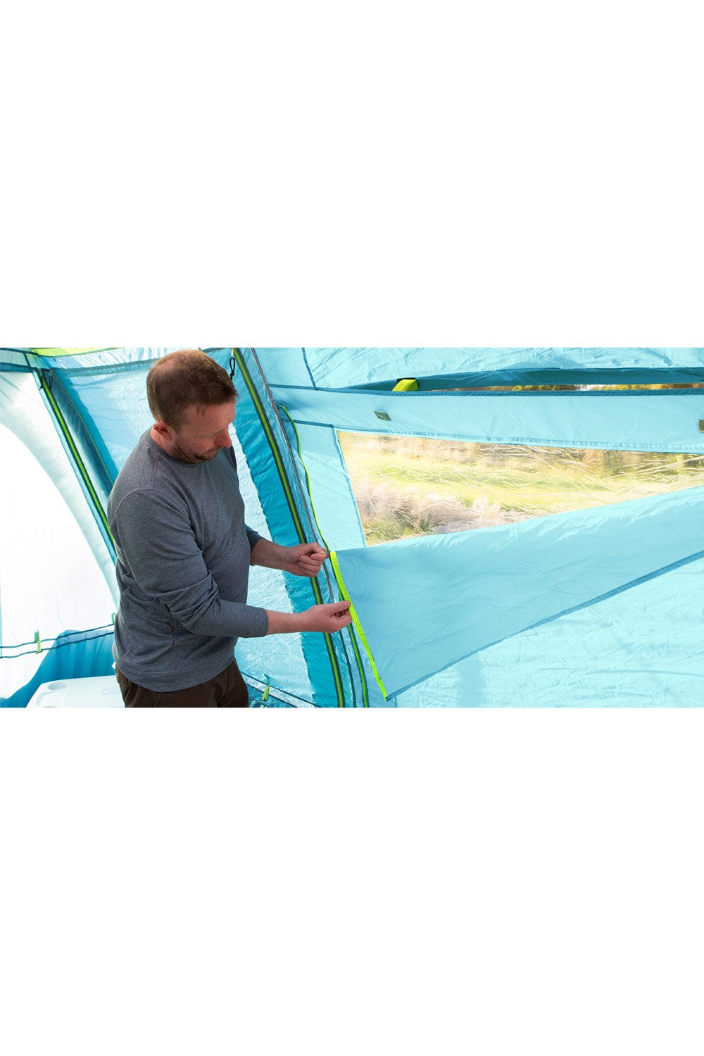 Coleman Castle Pines 6L 6 Man Blackout Tent