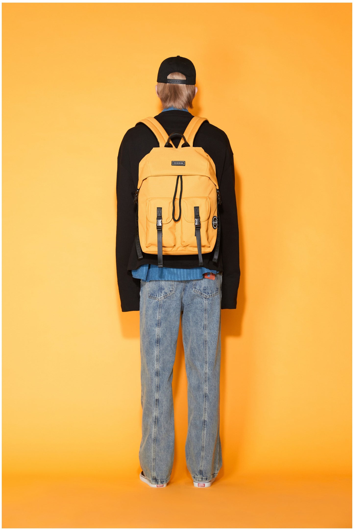  M3713D Orrice 22L Flap Over Backpack