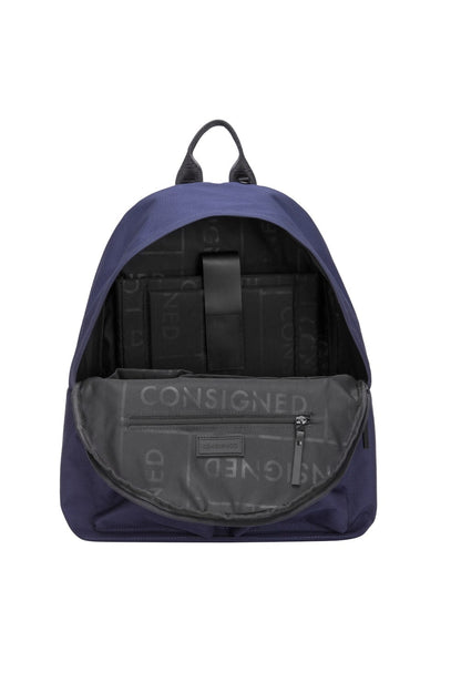  M38236 Daxton 31L Front Pocket Backpack