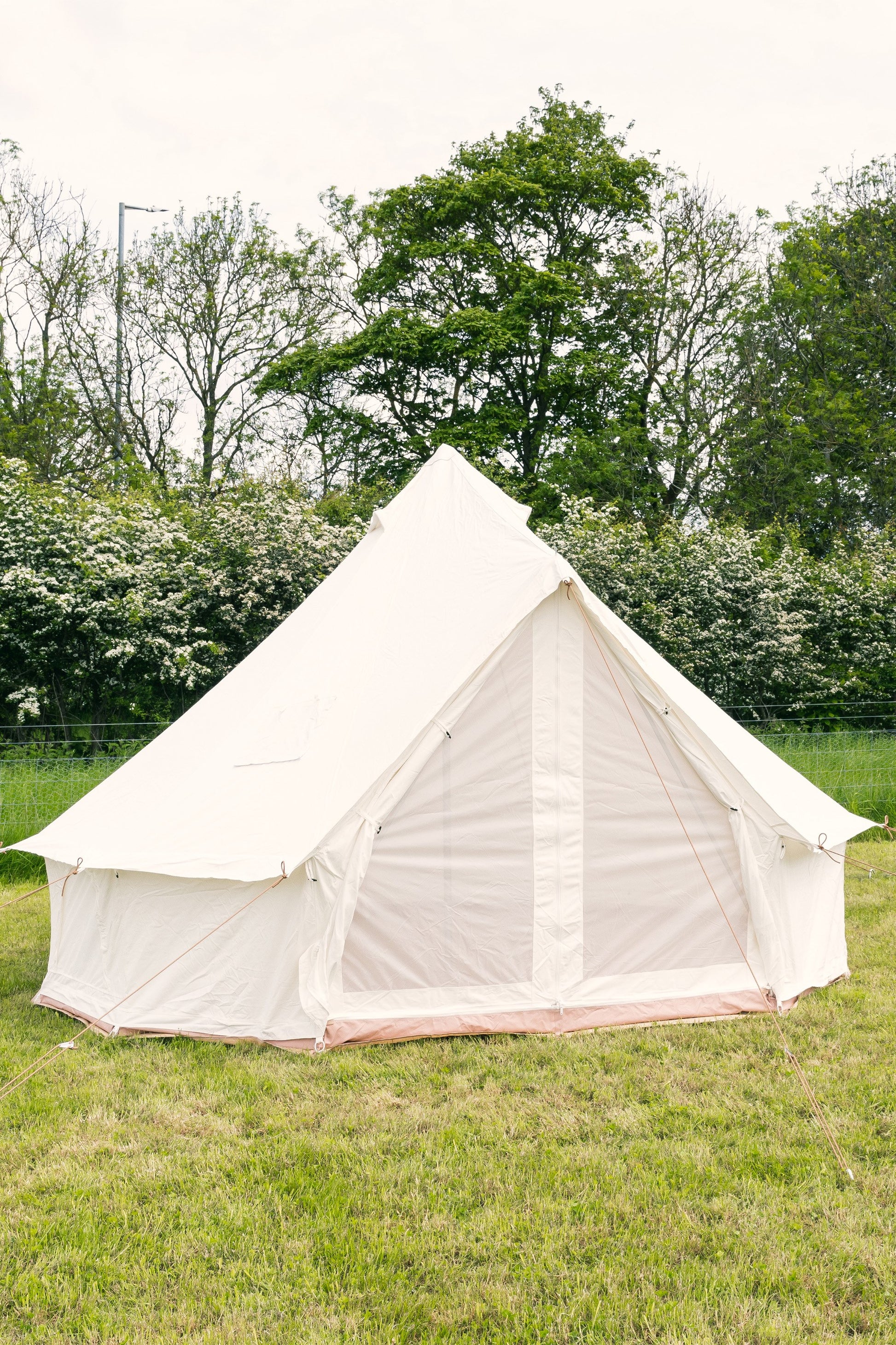  M51158 4M Kokoon Deluxe XL Cotton Canvas Bell Tent