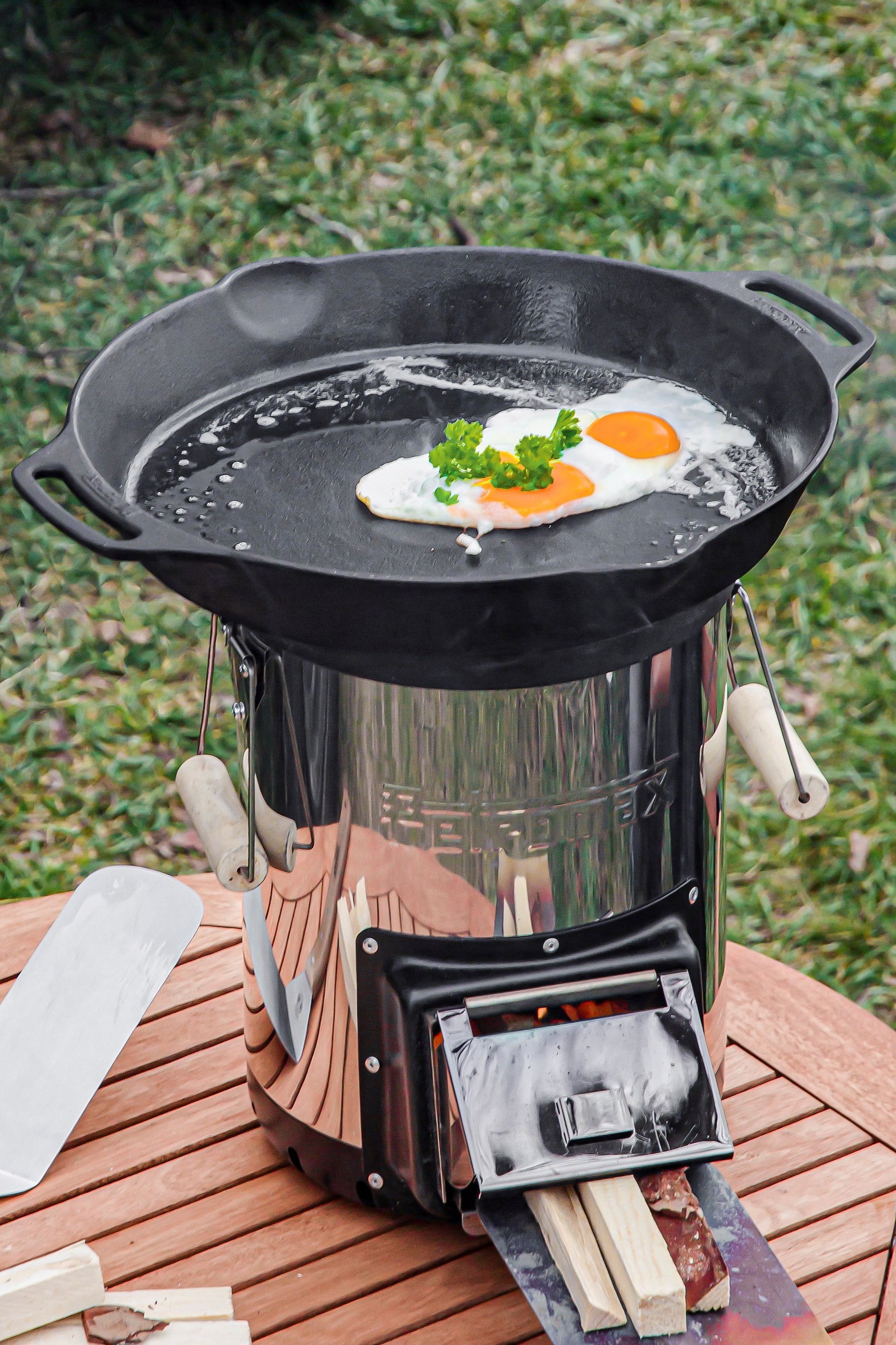Petromax M800C3 35cm Cast Iron Fire Skillet With Two Handles
