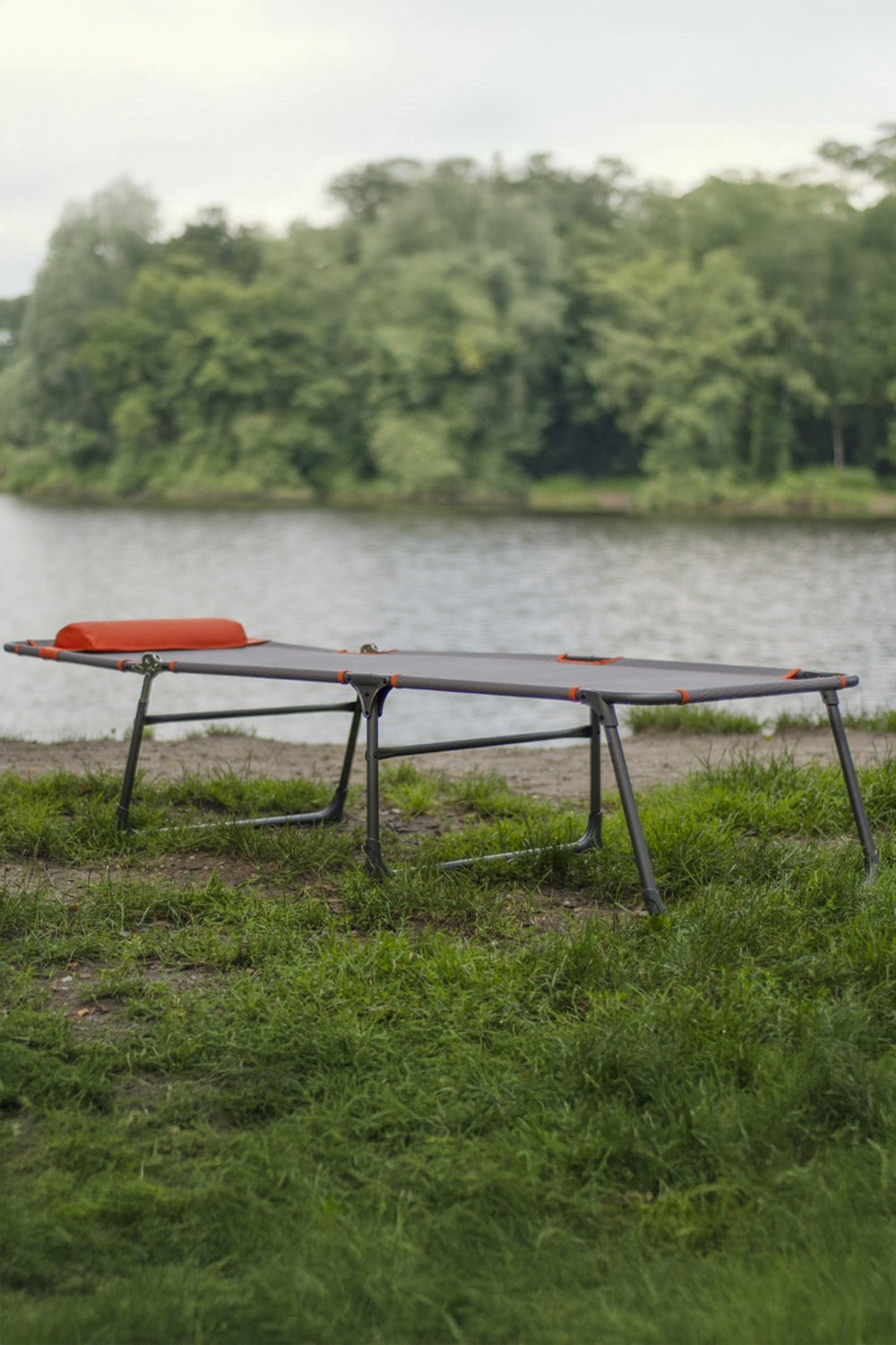  MAED20 Ava Camping Lounger Classic