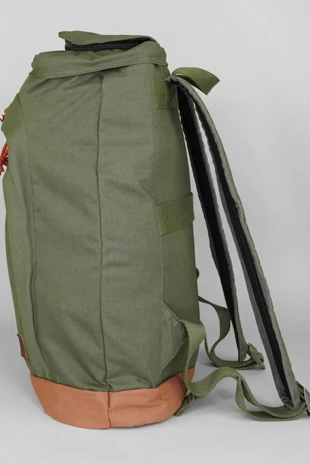  MB31A5 Rambler Rucksack Backpack 23L