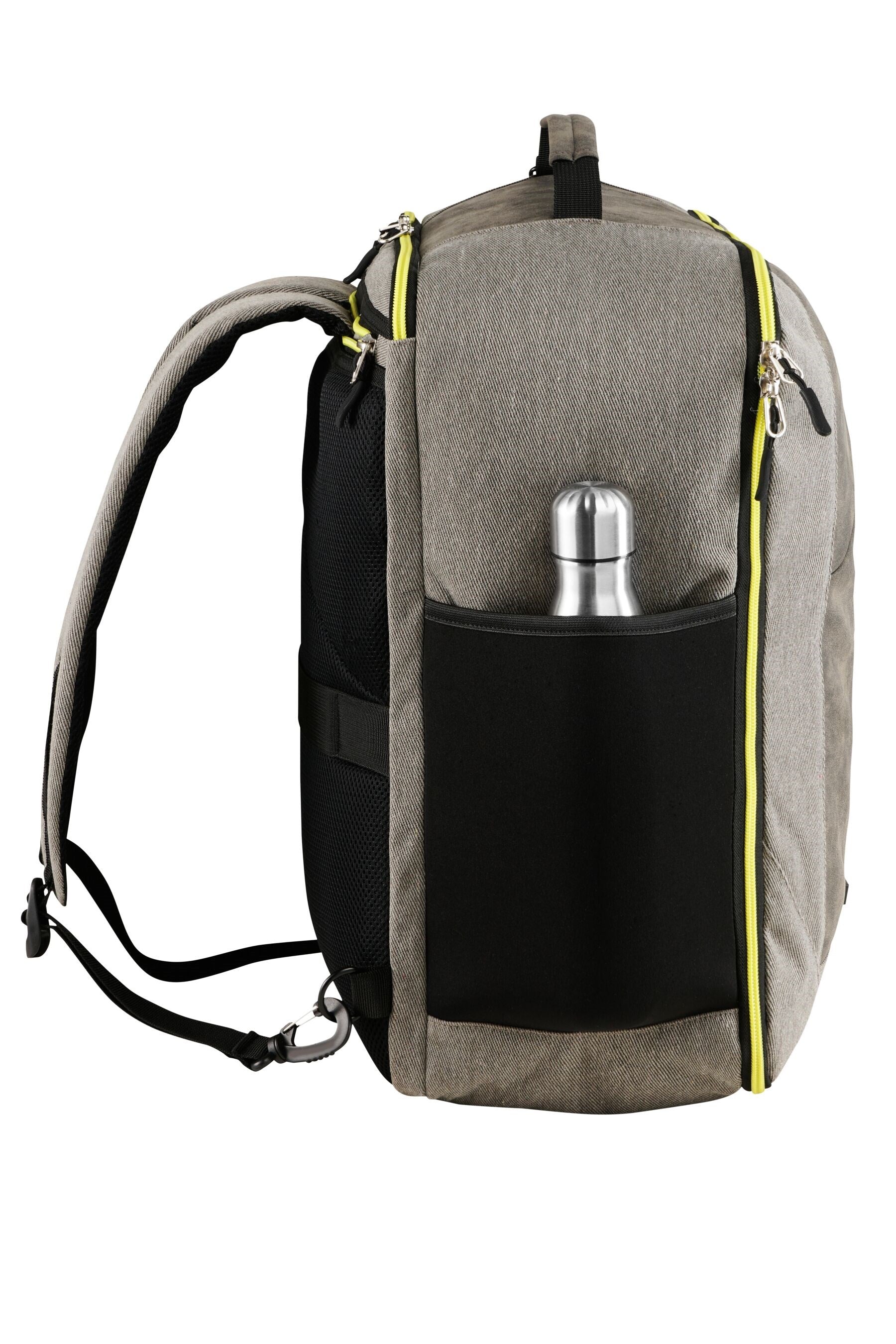  MC44AD Manhattan Backpack 30L 45x36x20cm