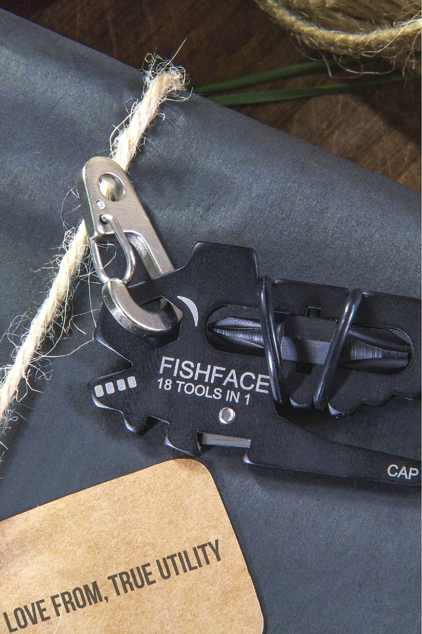  Fishface 18-in-1 Multi Tool
