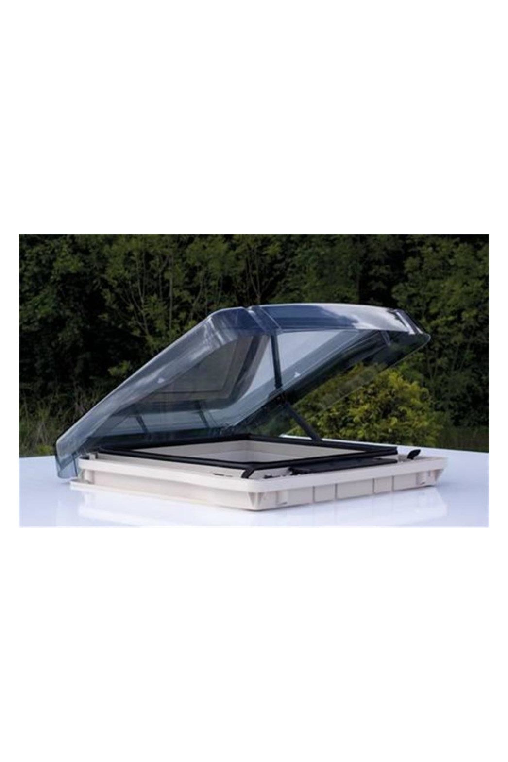  ME2631 Vario 2 400 X 400 Rooflight With Wind Up Handle