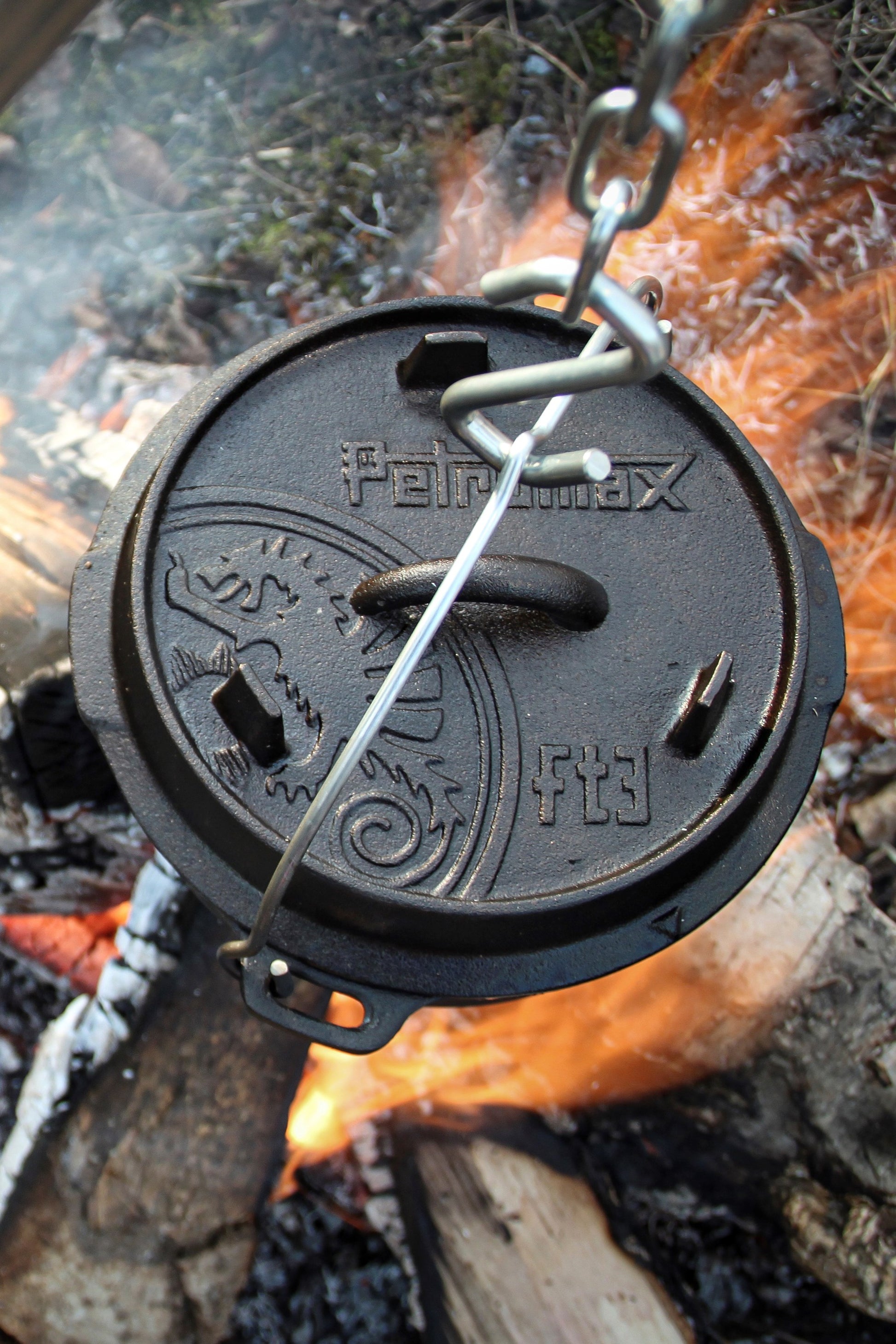 Petromax ME92D0 1.6L Cast Iron Dutch Oven