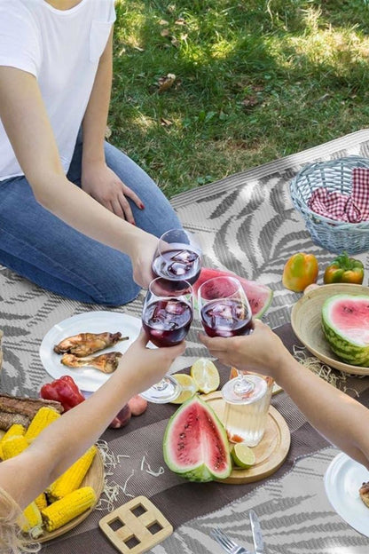  MF17CD Outdoor Grey Leaves Camping Rug 90cm X 180cm